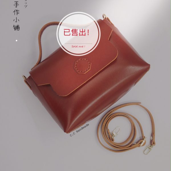 02D9E2BF-5E8C-4C85-854F-A6A8B4DDFB12