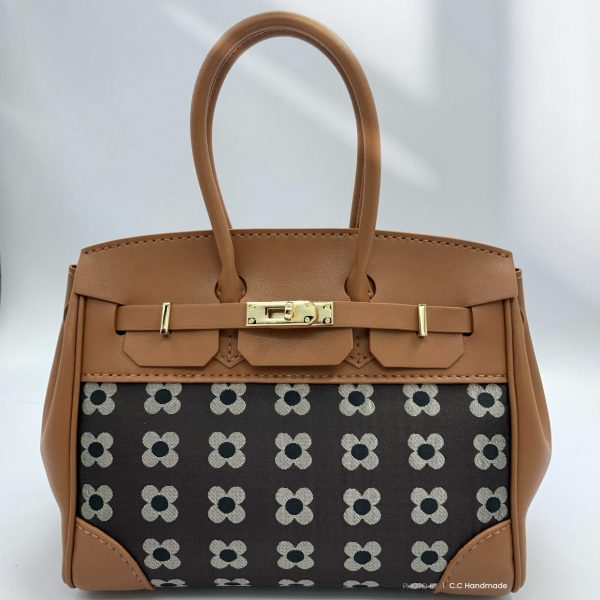 99AC03D1-A621-418B-9AF8-91CCBBE7ECA9